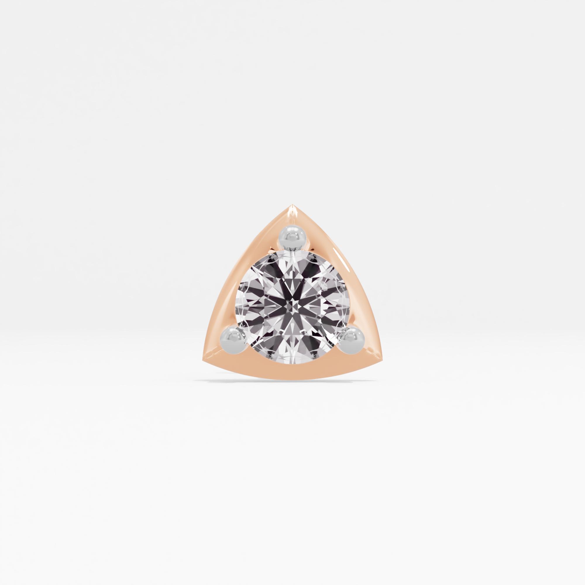 Distinct Stunner Solitaire Nose Pin