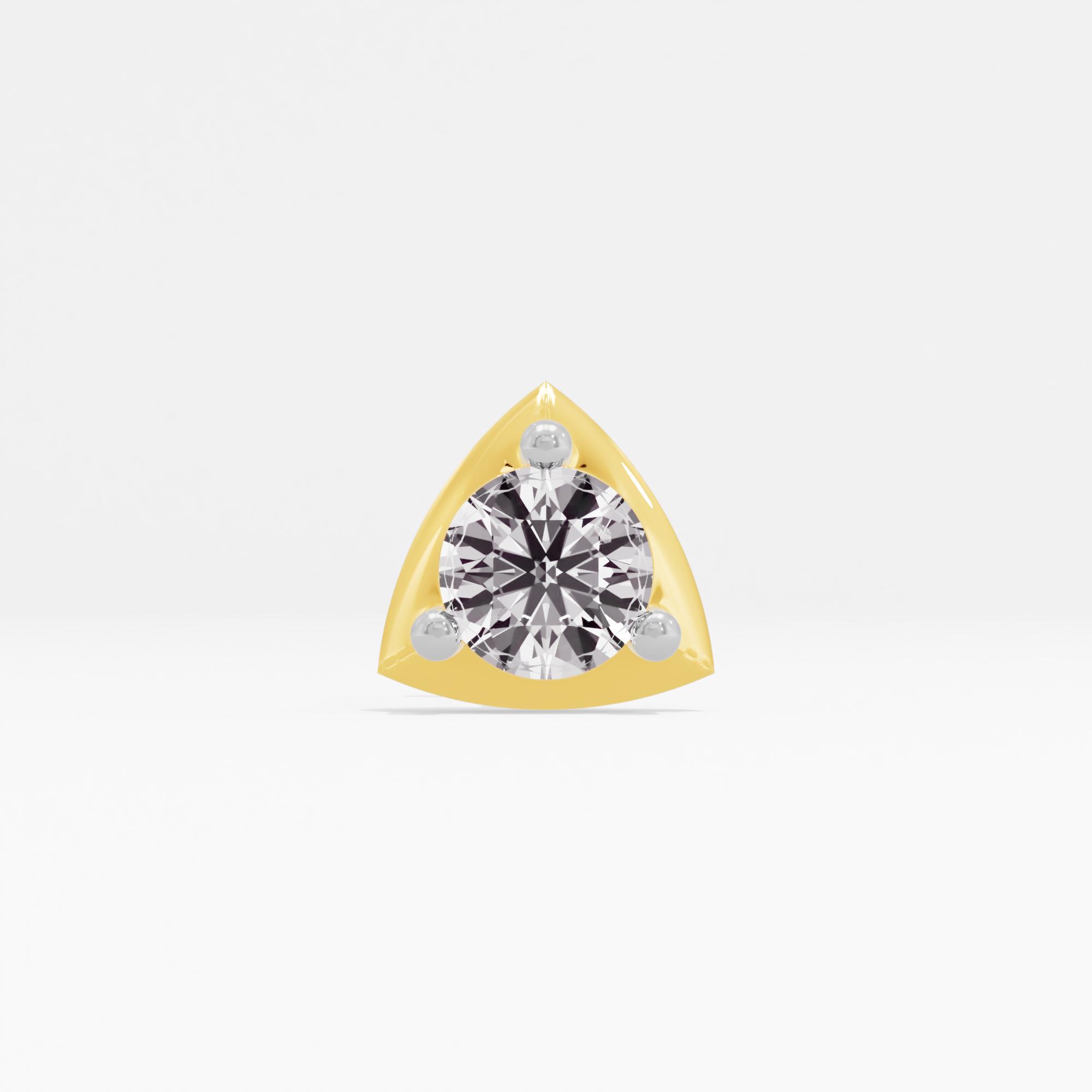 Distinct Stunner Solitaire Nose Pin
