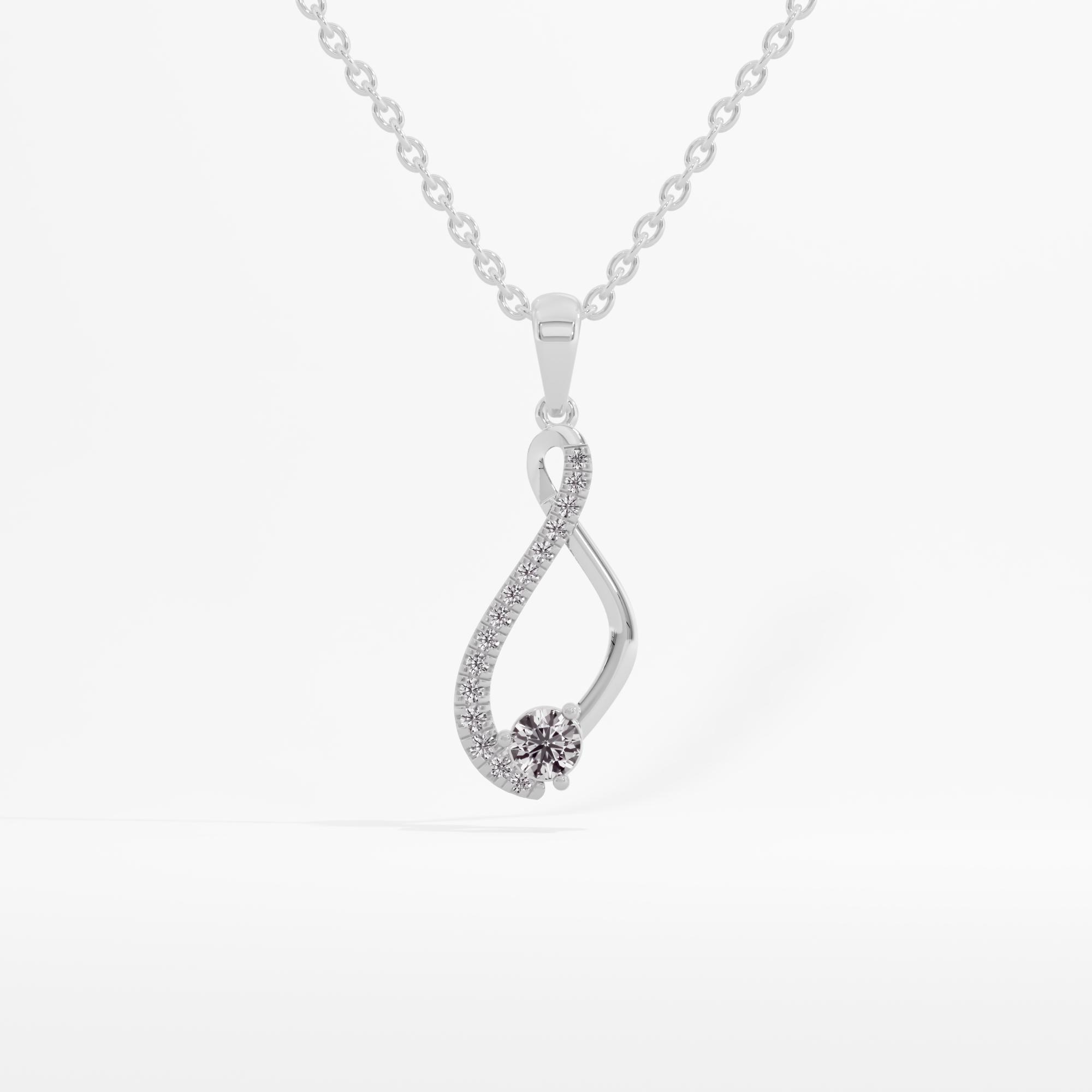 Dreamy Allure Solitaire Pendant
